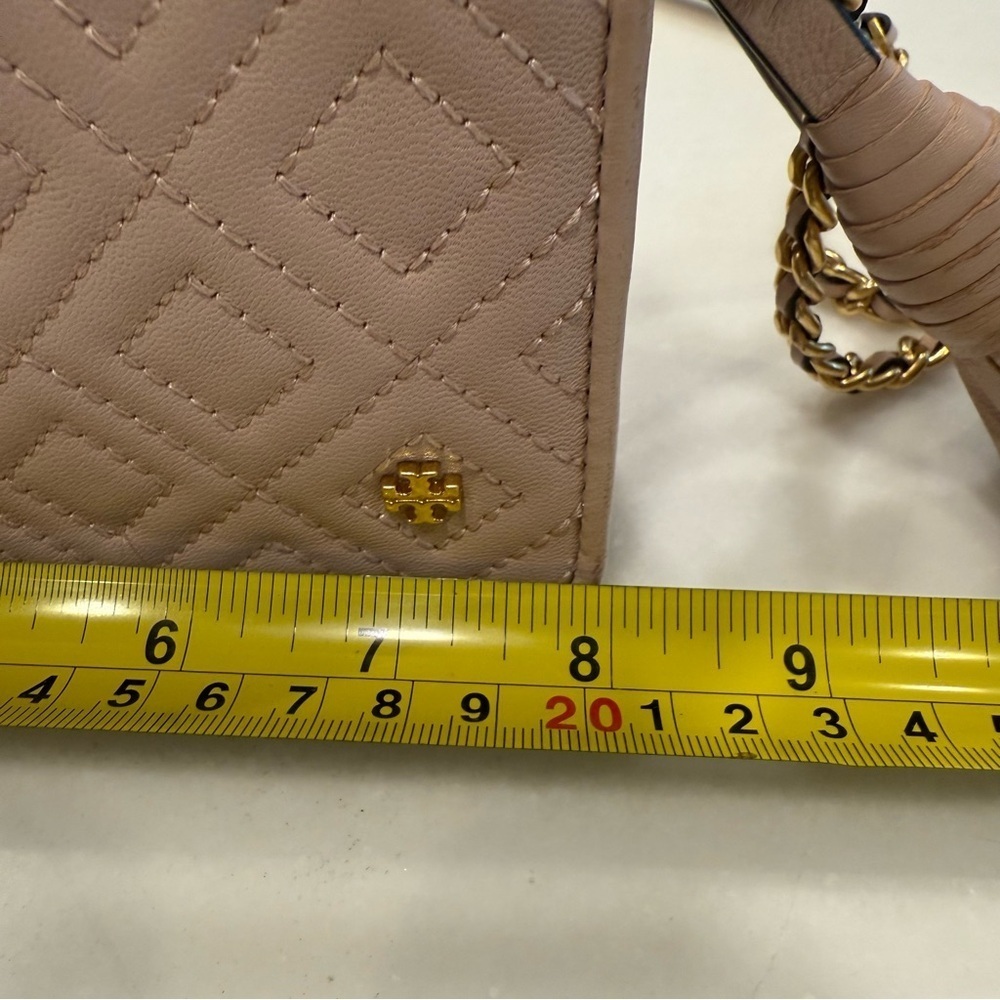 Tory Burch Fleming  Women’s Pale Pink Quilted Leather Crossbody Bag MSRP $348 - Picture 13 of 16